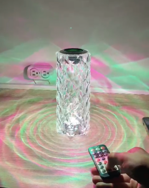 Lámpara RGB con Parlante Bluetooth Integrado – Luz y Música en Uno